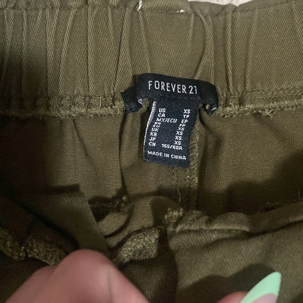Cargo Pants - Picture 4 of 5